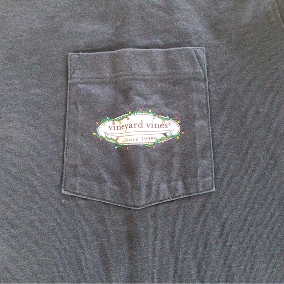 Men’s Vineyard Vines Christmas Long Sleeve T-shirt.  Size Large.  Dark Blue. - Picture 4 of 5